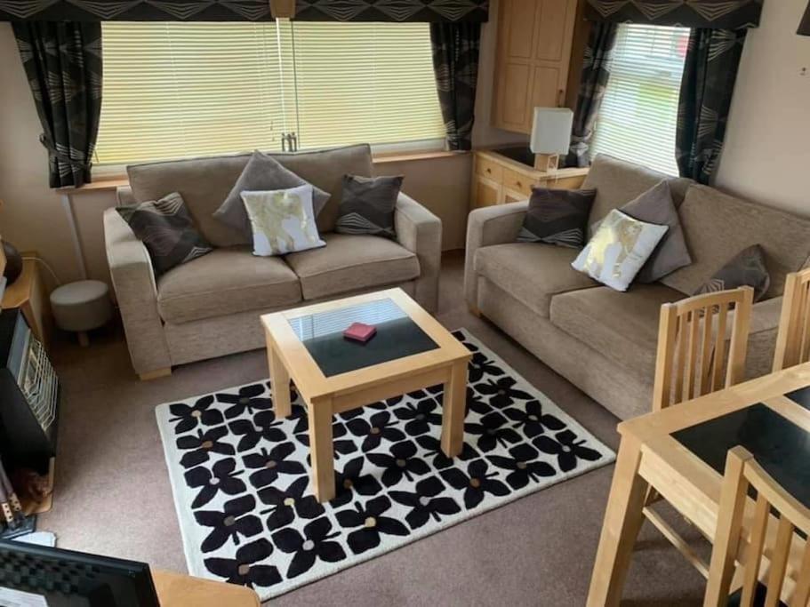 6 Berth Caravan On Sealands Site. Double Glazing Vila Ingoldmells Exterior foto